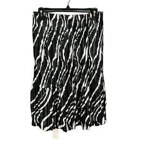 NWT Mini Pleats Magic Scarf Black and White Striped Zebra Print Skirt OS